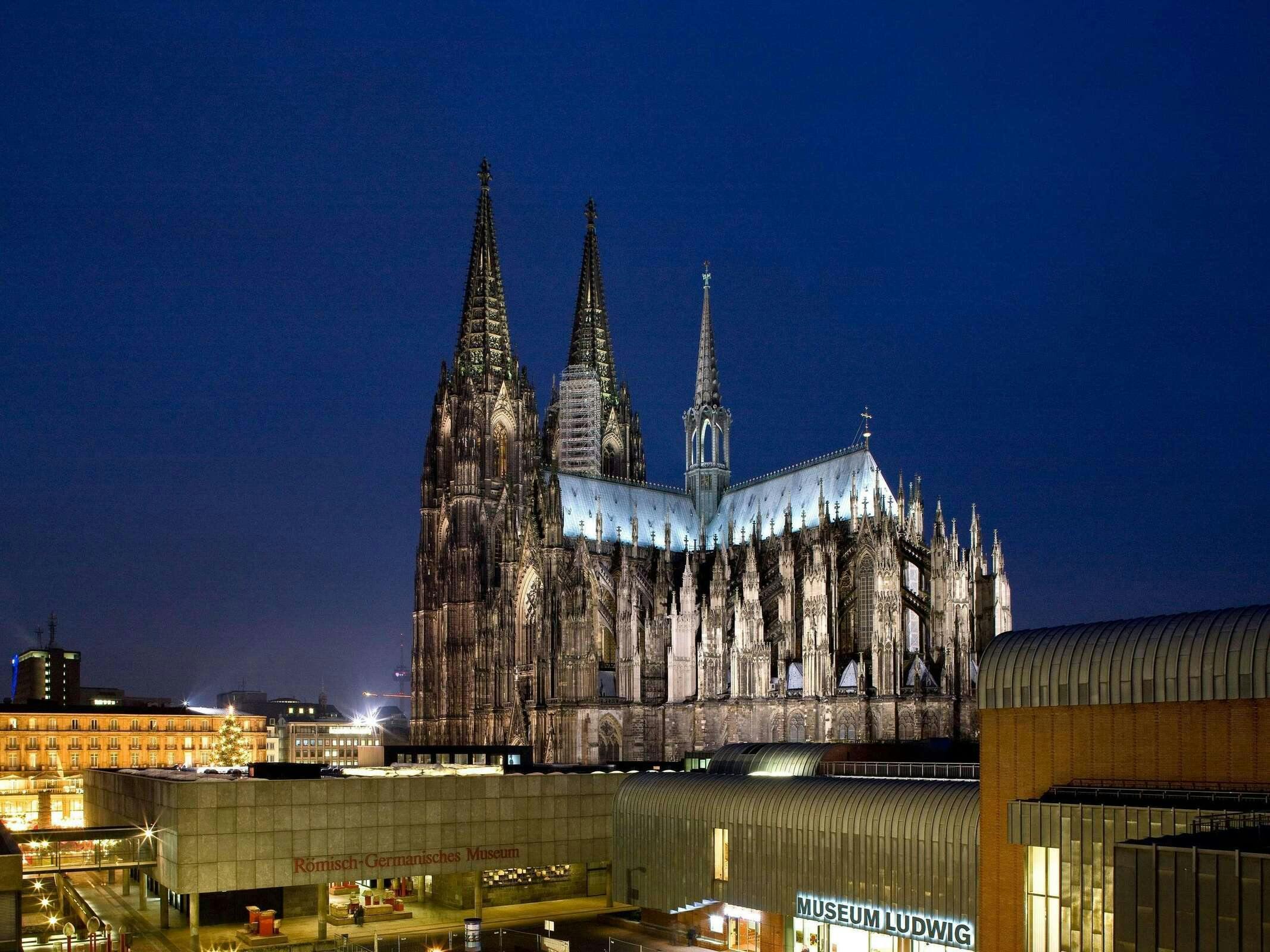 Hotel Ibis Koeln Am Dom photo 1