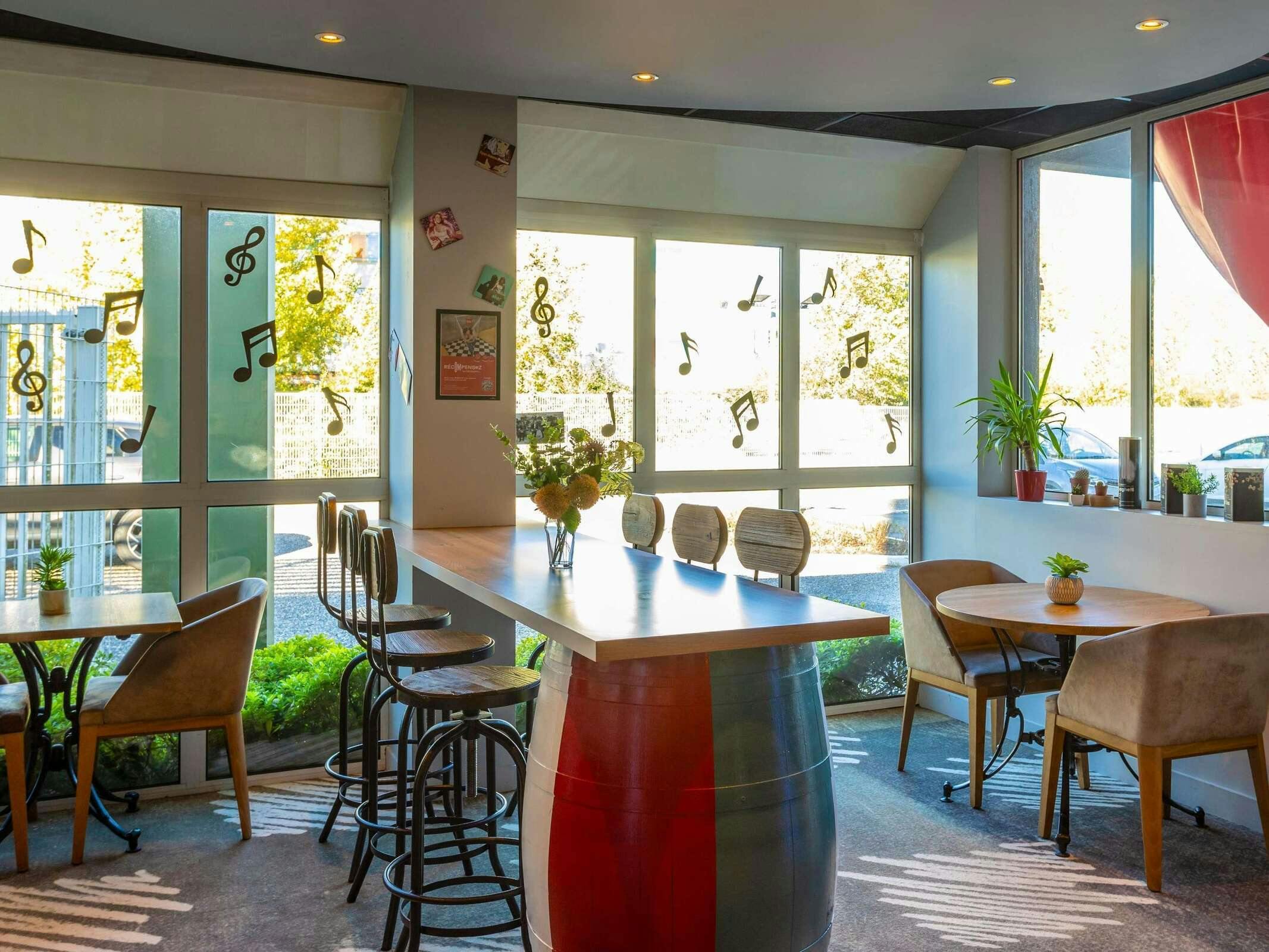 Hotel Ibis Bordeaux Pessac Route Des Vins photo 5