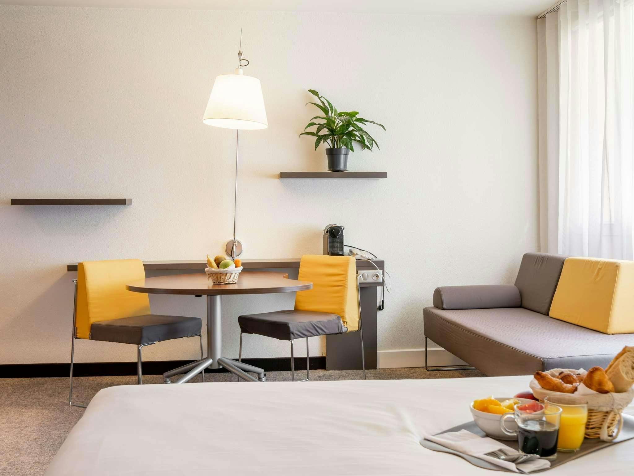 Hotel Novotel Suites Cannes Centre photo 3