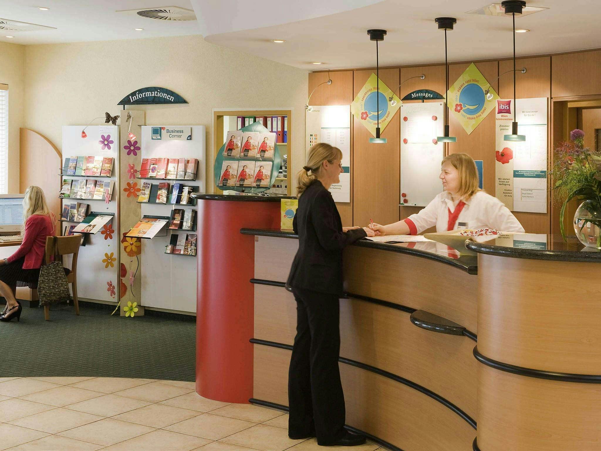 Hotel Ibis Wien City photo 2