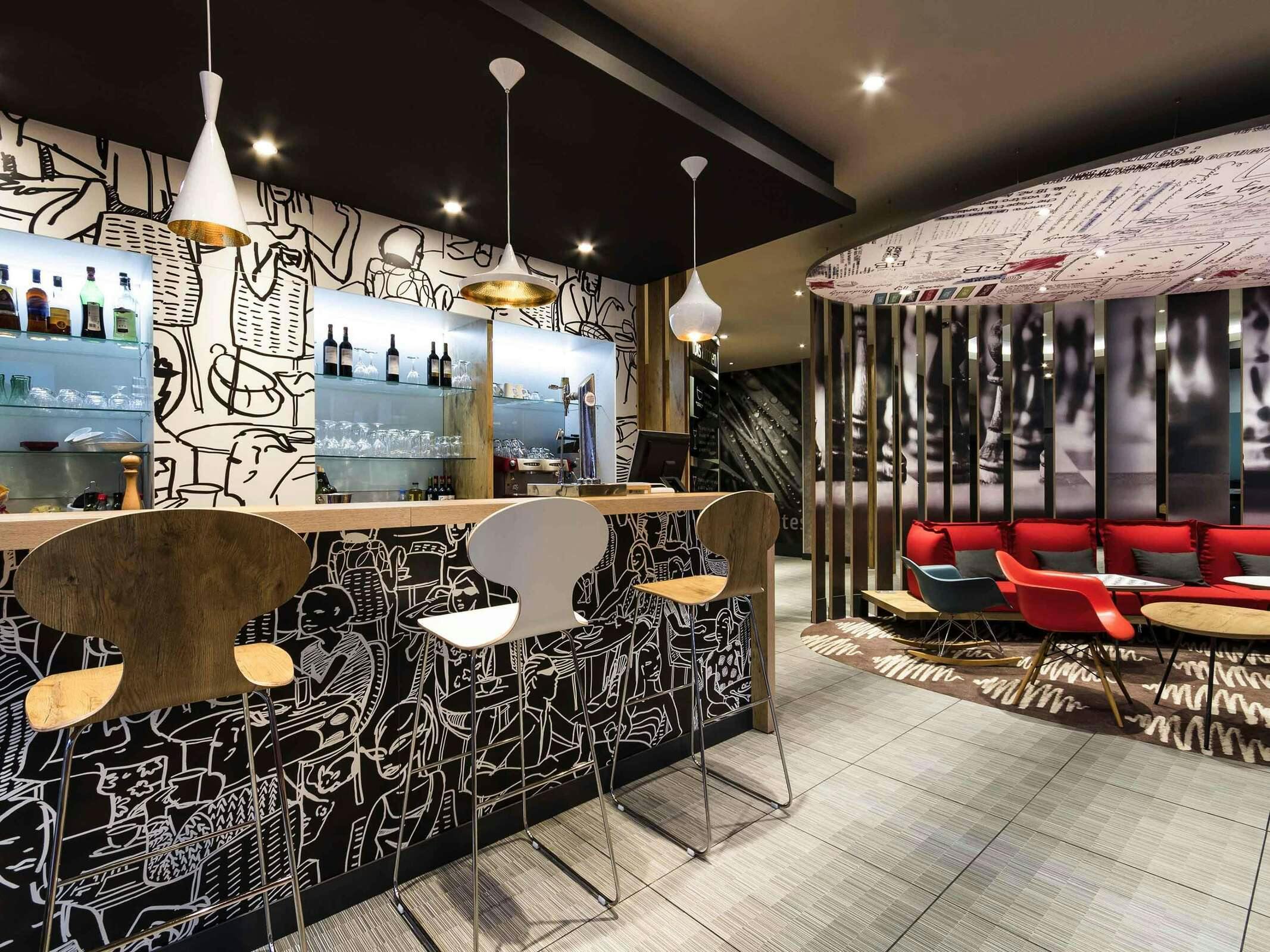Hotel Ibis Bilbao Centro photo 2