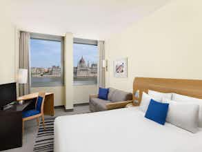 Hotel Novotel Budapest Danube photo 3