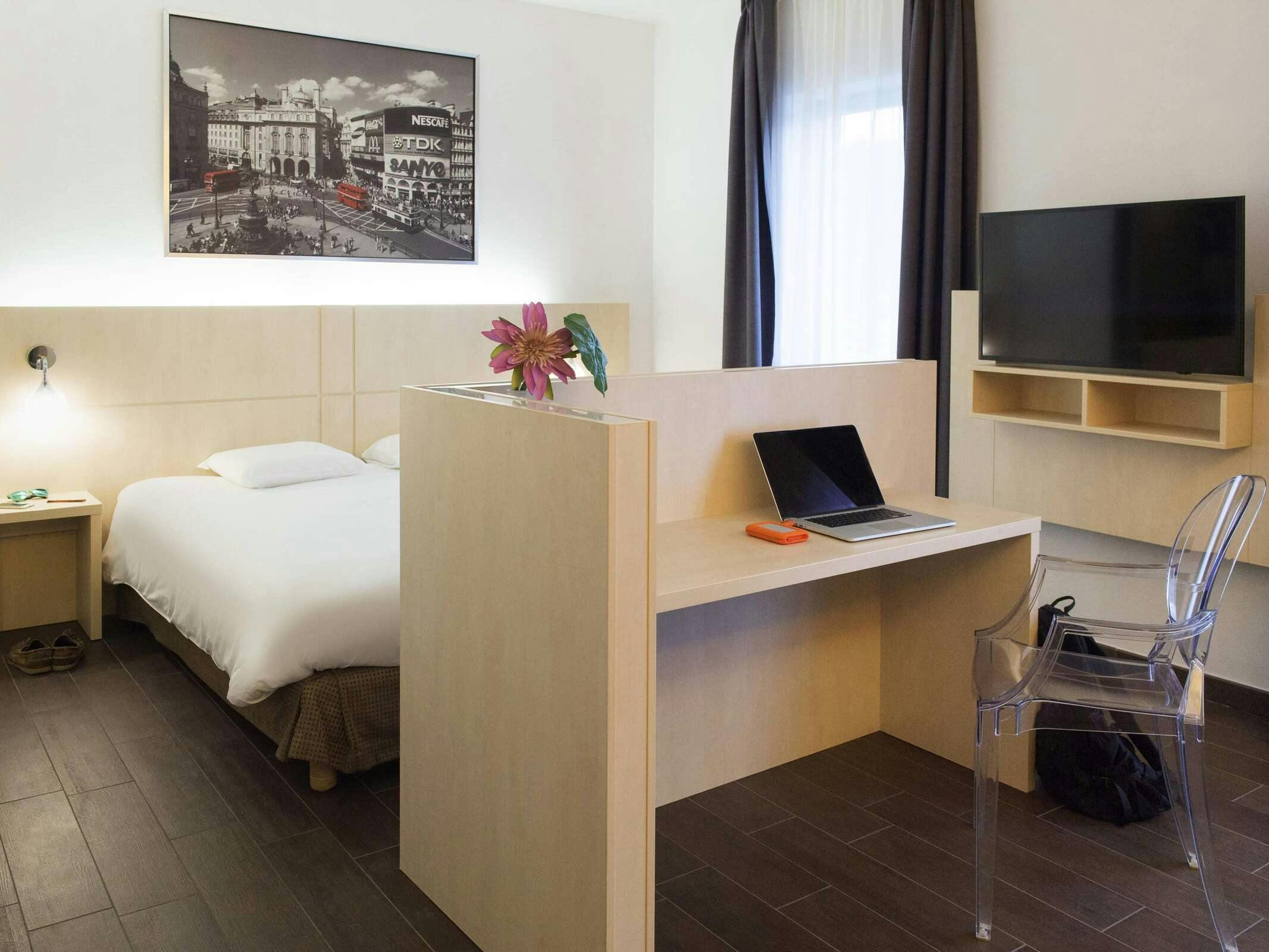 Hotel Ibis Styles La Louvière photo 3