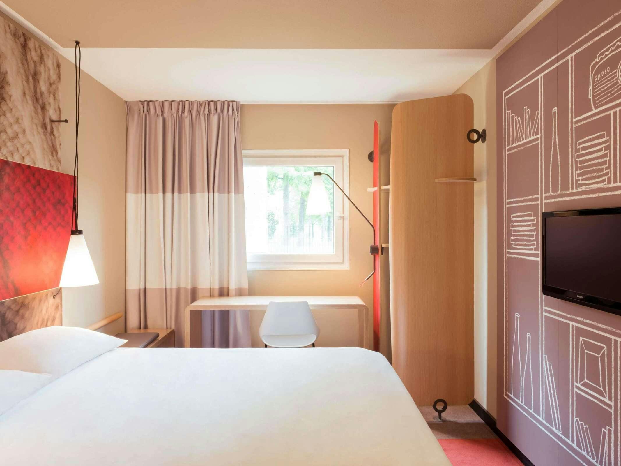 Hotel Ibis Lyon Carré De Soie photo 4