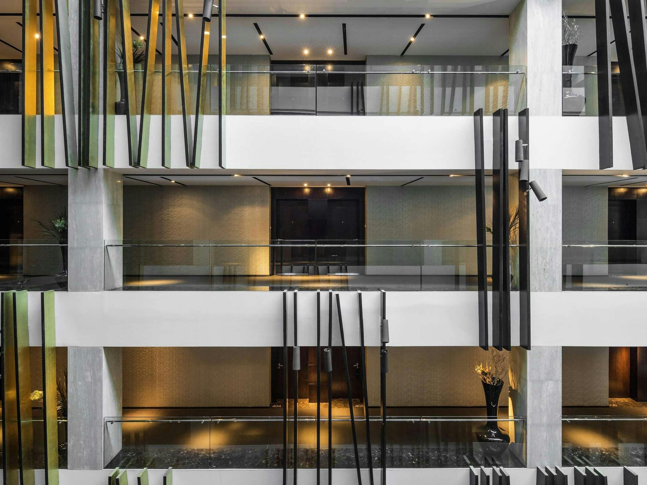 Hotel The Canvas Hotel Dubai MGallery By Sofitel photo 1