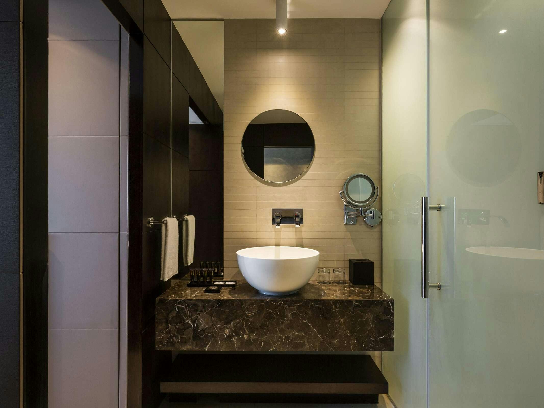 Hotel The Canvas Hotel Dubai MGallery By Sofitel photo 5