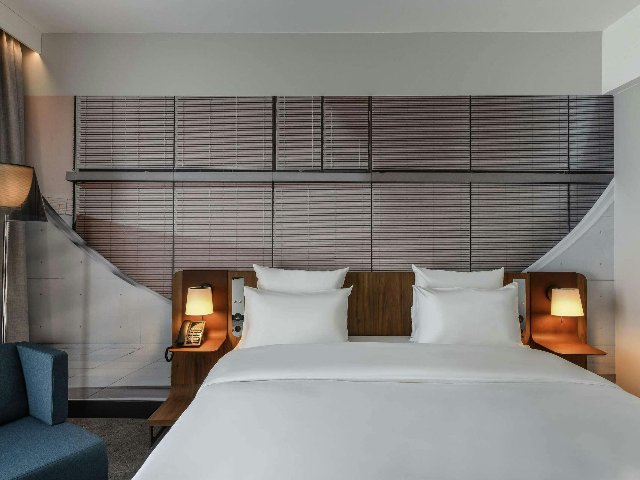 Hotel Novotel Regensburg Zentrum photo 4