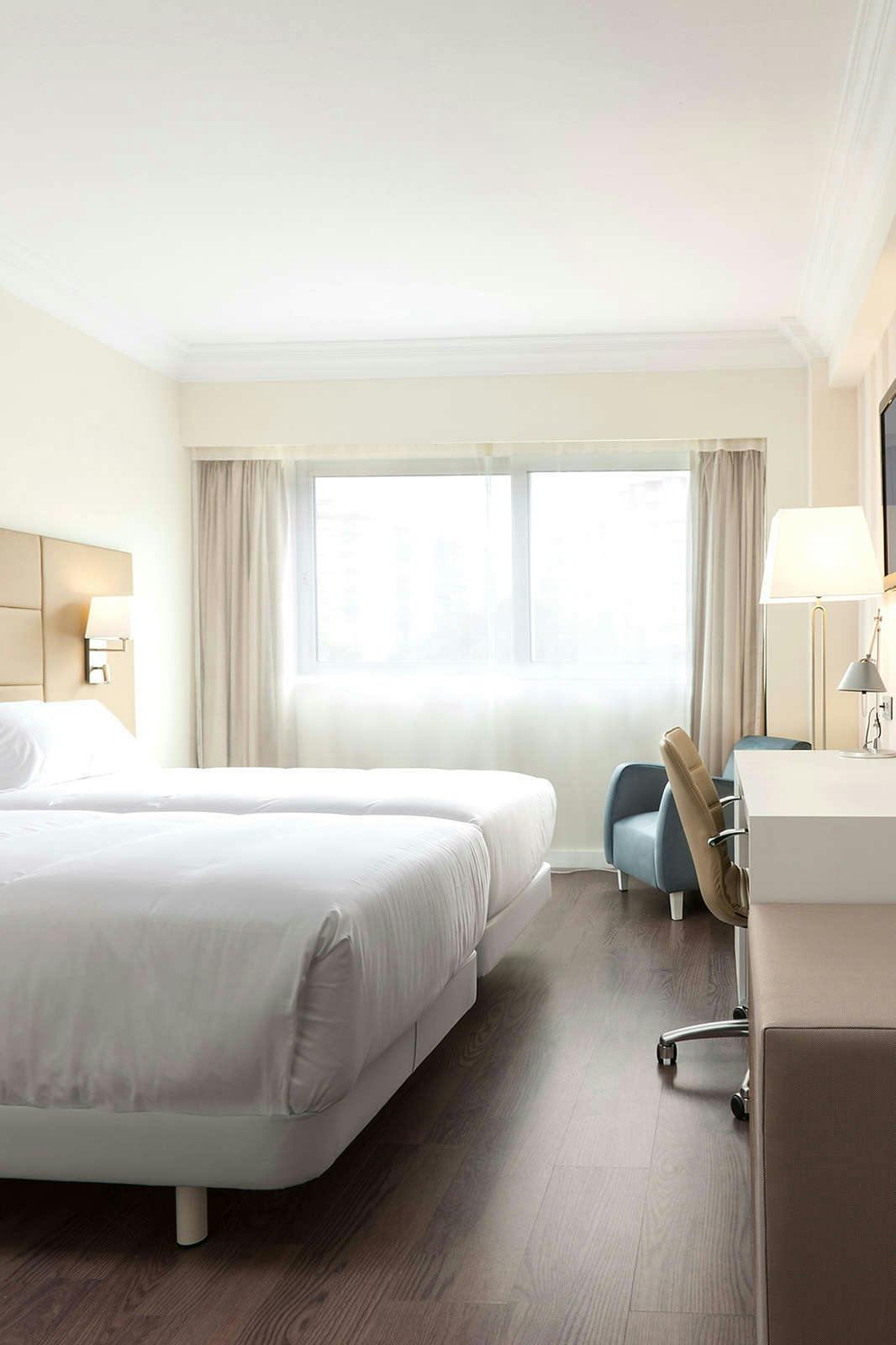 Hotel NH Pamplona Iruña Park photo 4