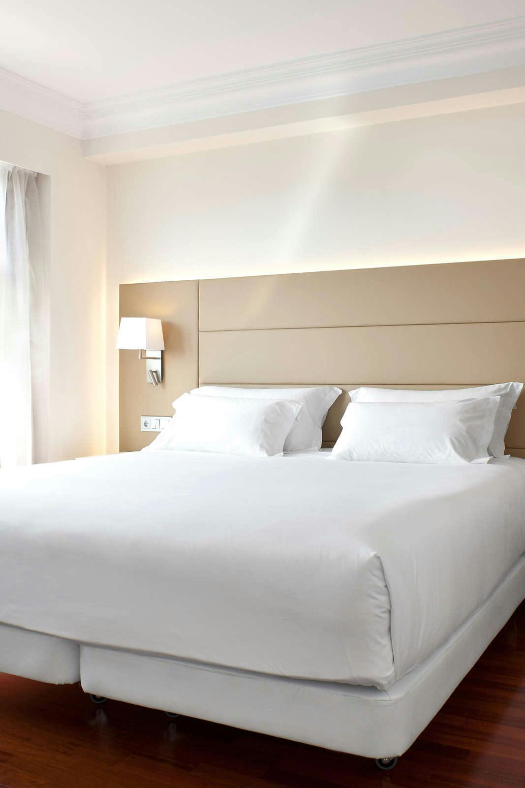 Hotel NH Pamplona Iruña Park photo 1