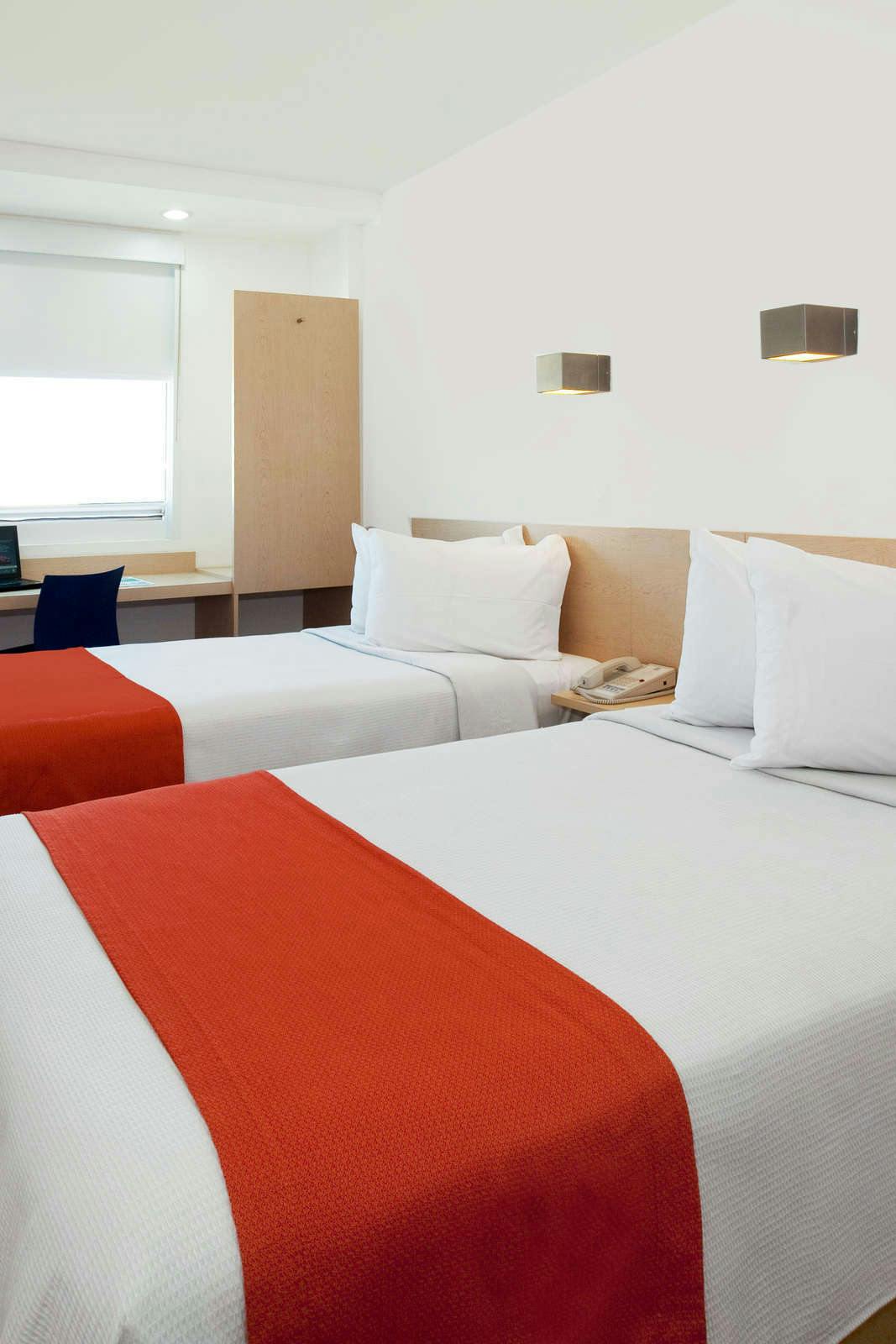 Hotel One Saltillo Derramadero photo 3
