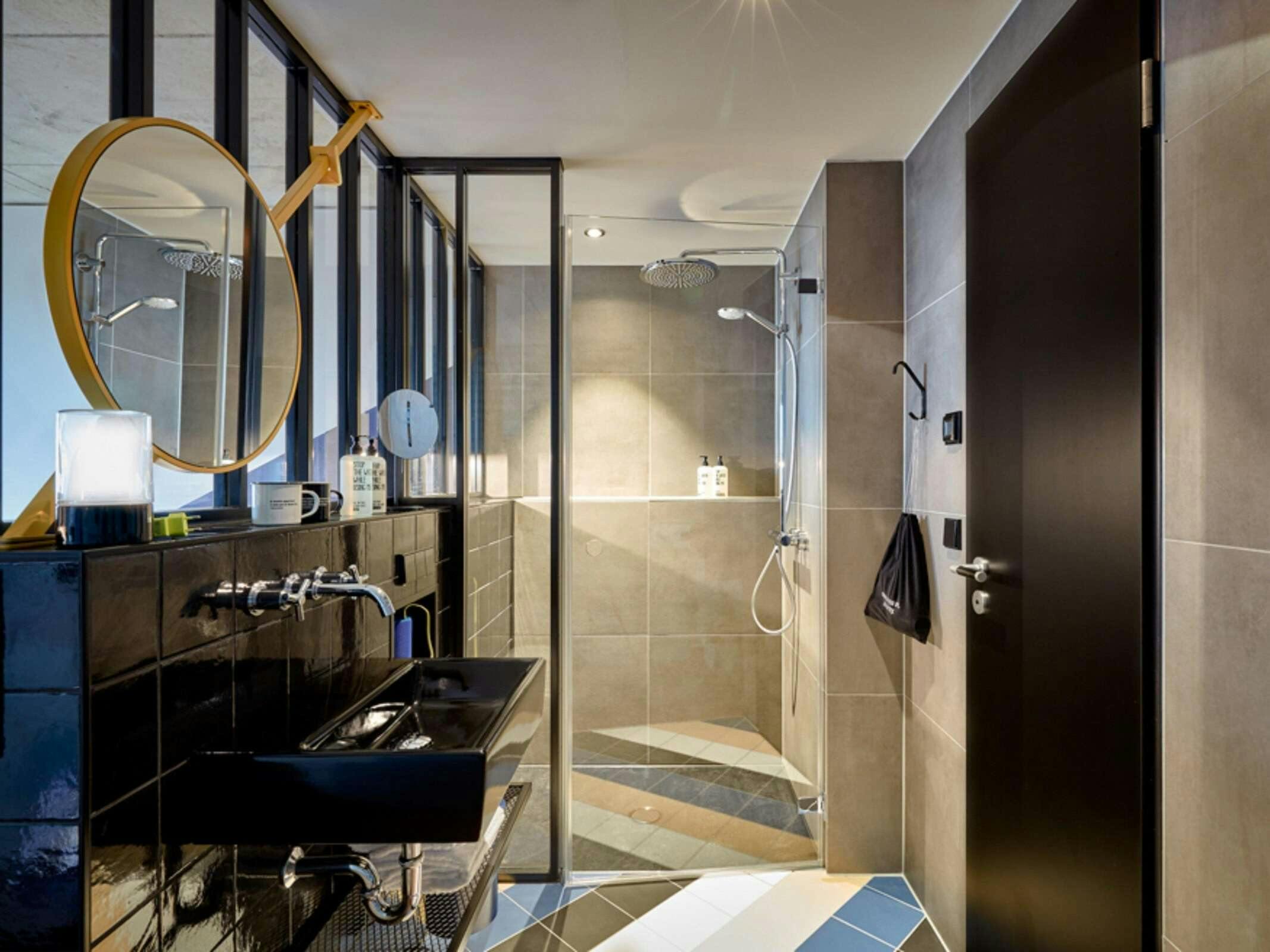 Hotel 25hours Hotel Duesseldorf Das Tour photo 5