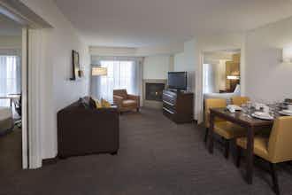 Hotel Cambridge Suites Hotel - Mississauga photo 3