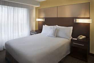 Hotel Cambridge Suites Hotel - Mississauga photo 1