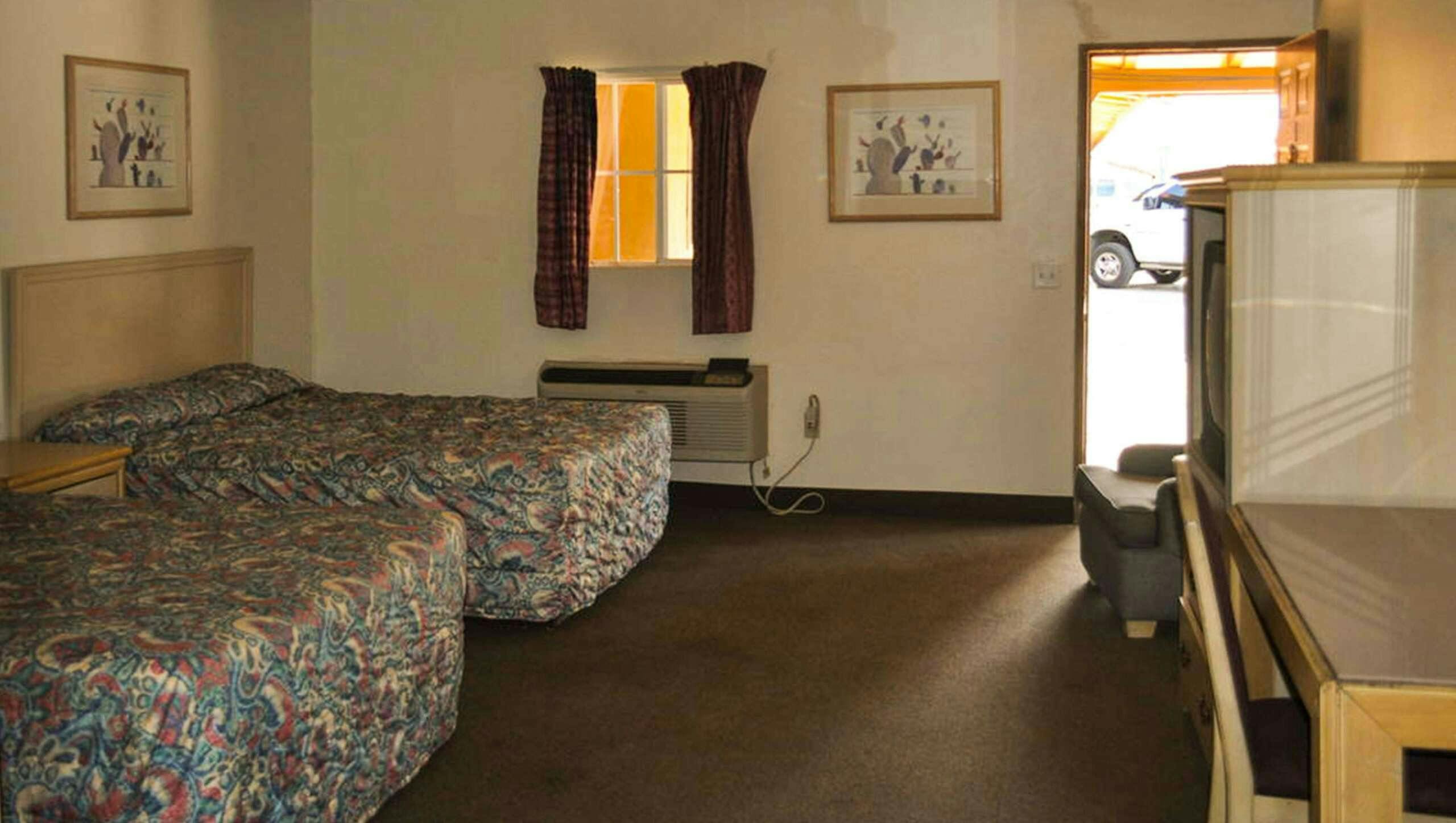 Hotel California Suites Motel photo 3
