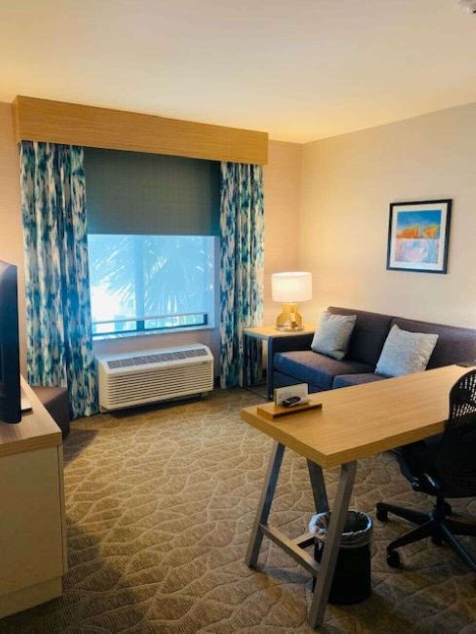 Hotel Hilton Garden Inn Palmdale photo 2