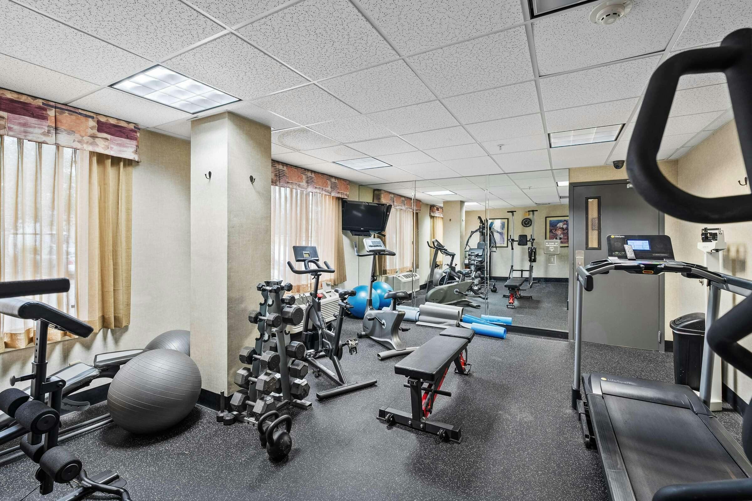 Hotel Hawthorn Suites Rancho Cordova photo 1