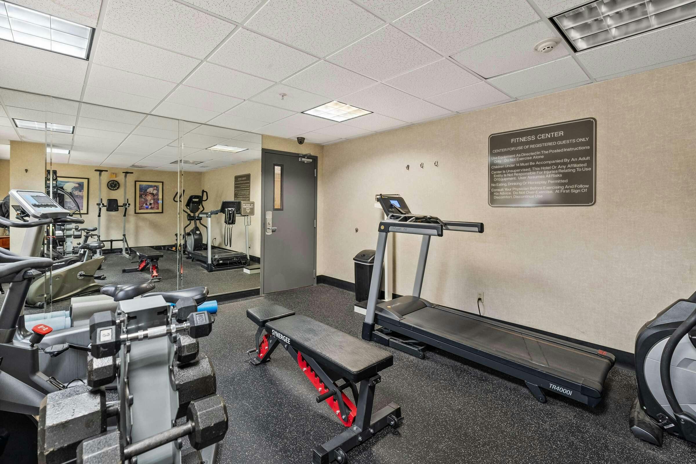 Hotel Hawthorn Suites Rancho Cordova photo 2