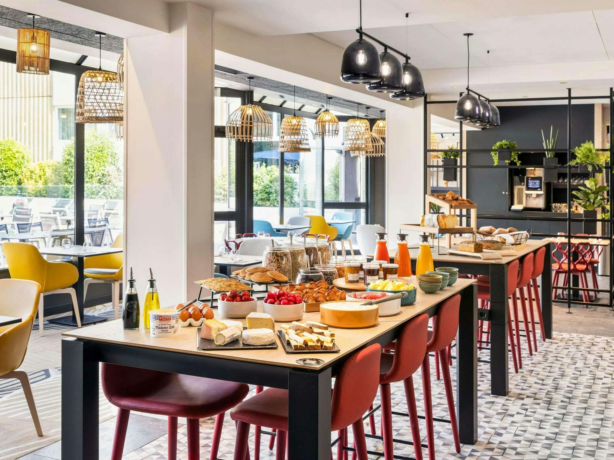 Hotel Novotel Rennes Alma photo 2