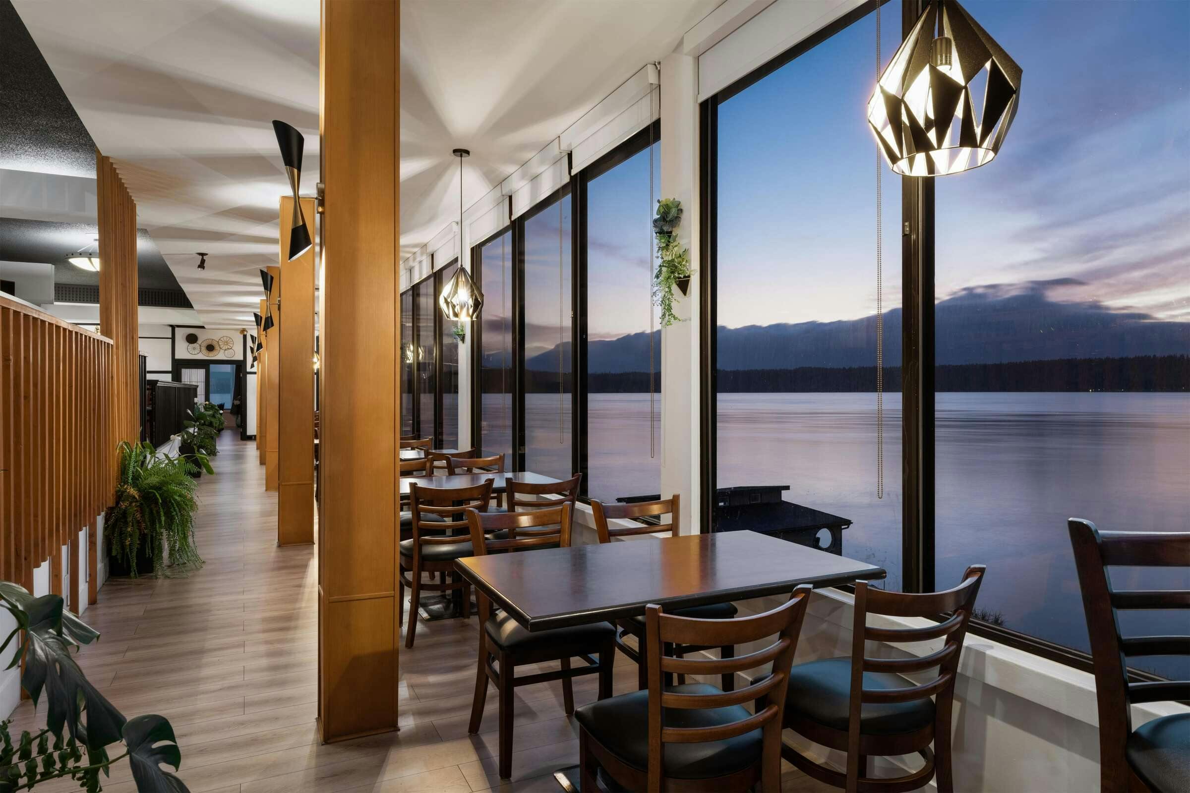 Hotel Anchor Inn & Suites, Bw Signature Collection photo 1
