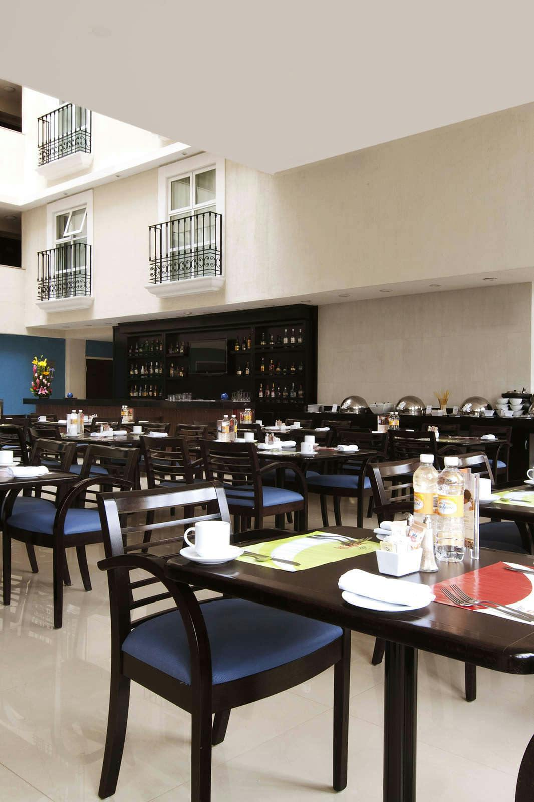 Hotel Fiesta Inn Toluca Centro photo 3