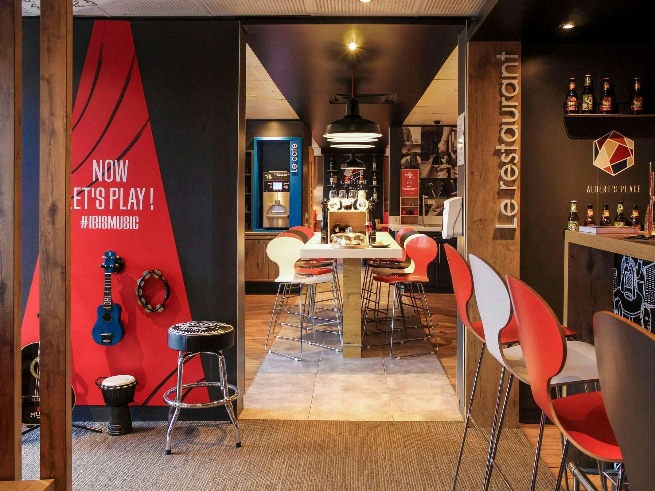Hotel Ibis Paris Gennevilliers photo 1