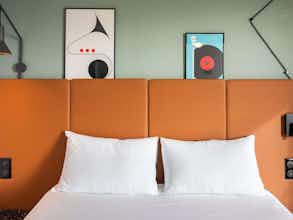 Hotel Ibis Granville Port De Plaisance photo 2