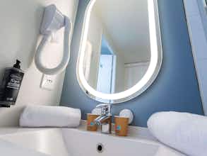 Hotel Ibis Granville Port De Plaisance photo 3