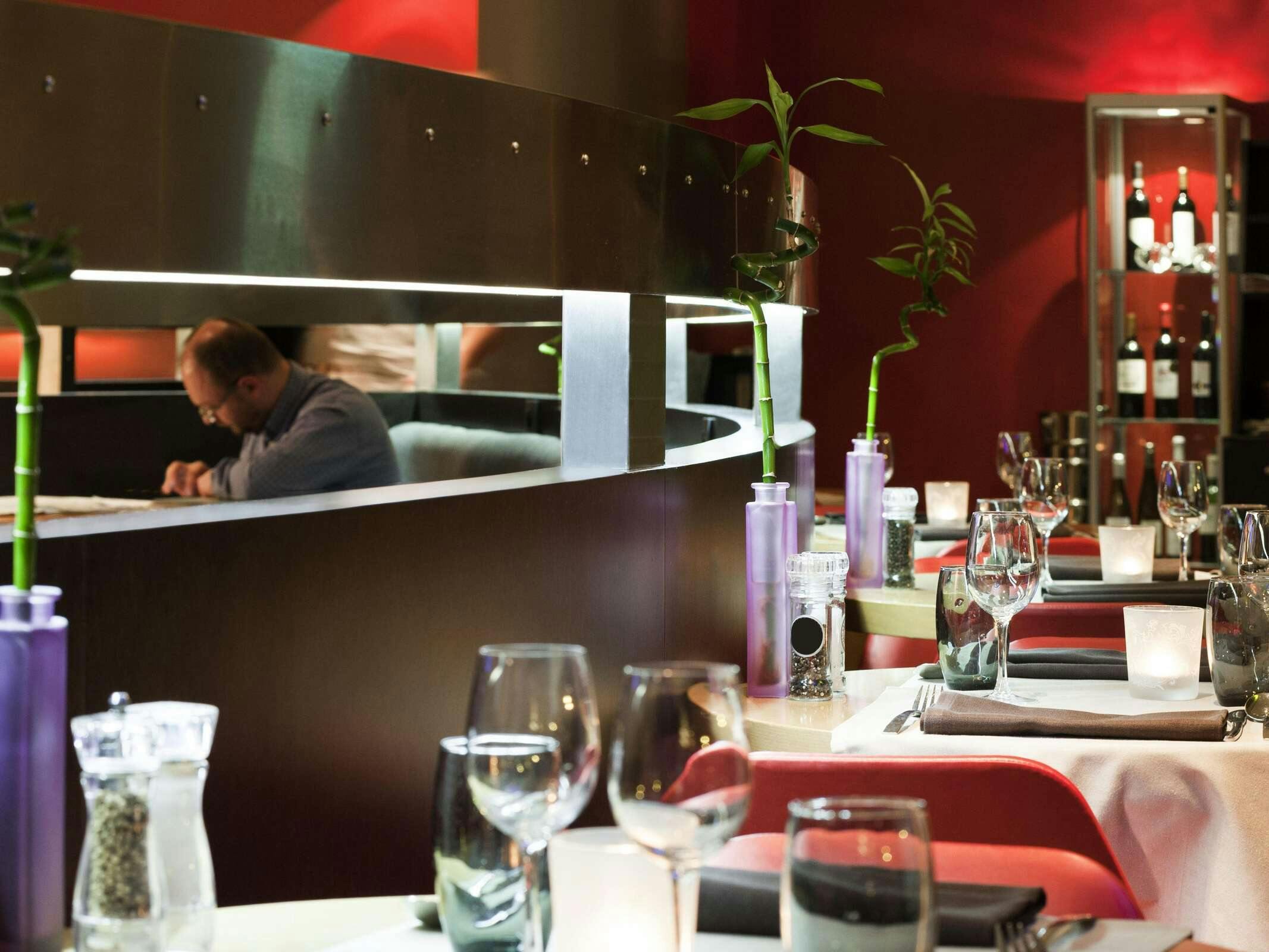 Hotel Novotel Leuven Centrum photo 2