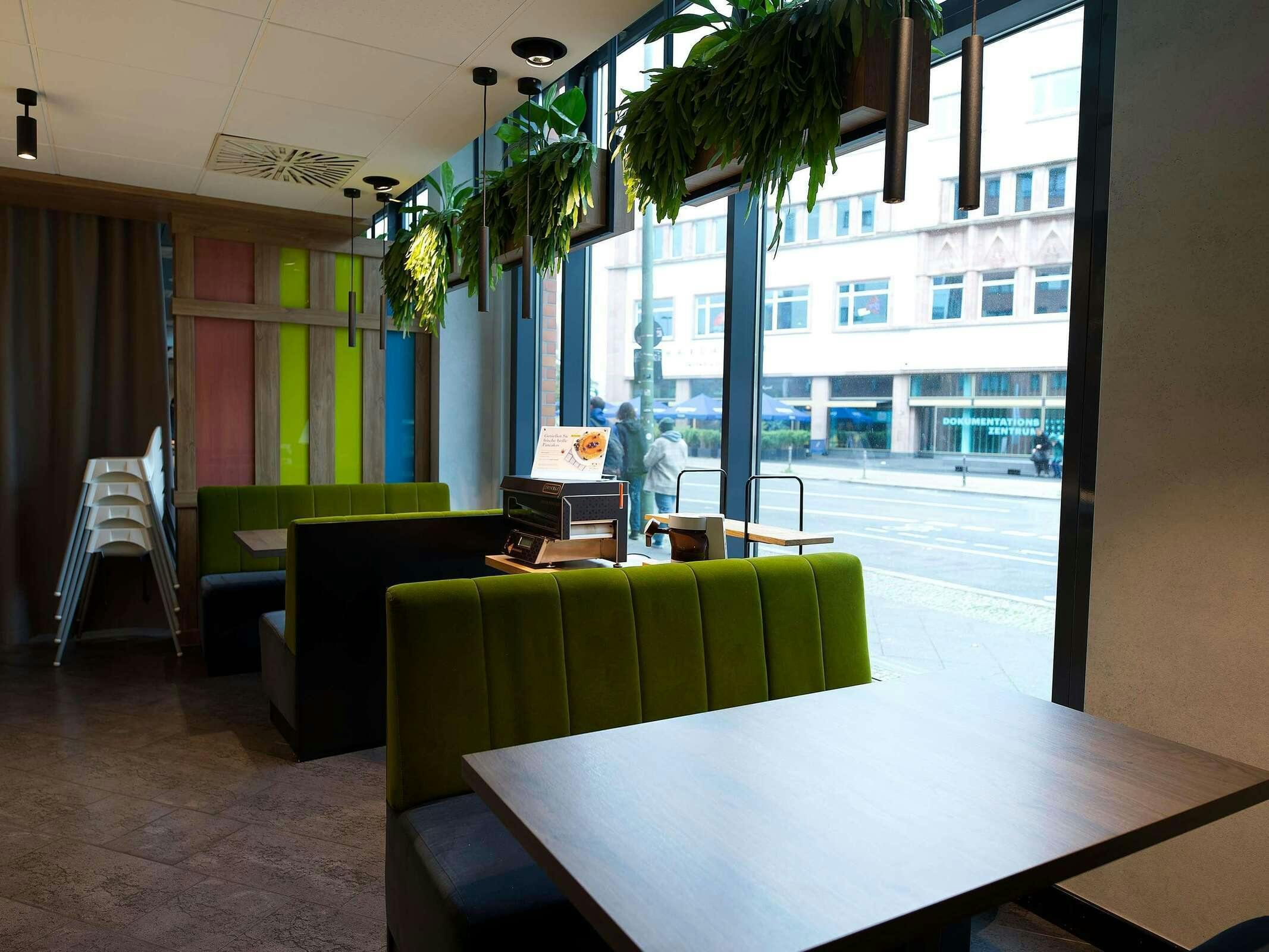 Hotel Novotel Suites Berlin City Potsdamer Platz photo 2