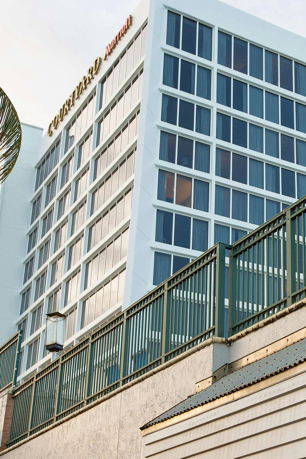 Hotel Courtyard by Marriott Oceanside Fort Lauderdale Beach photo 1