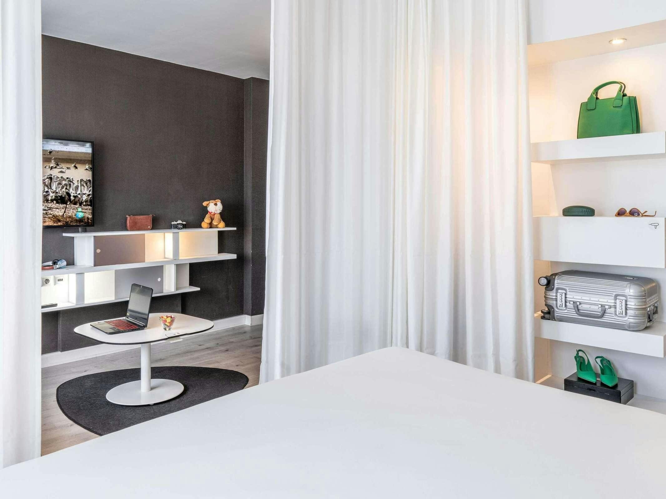 Hotel Novotel Suites Malaga Centro photo 3