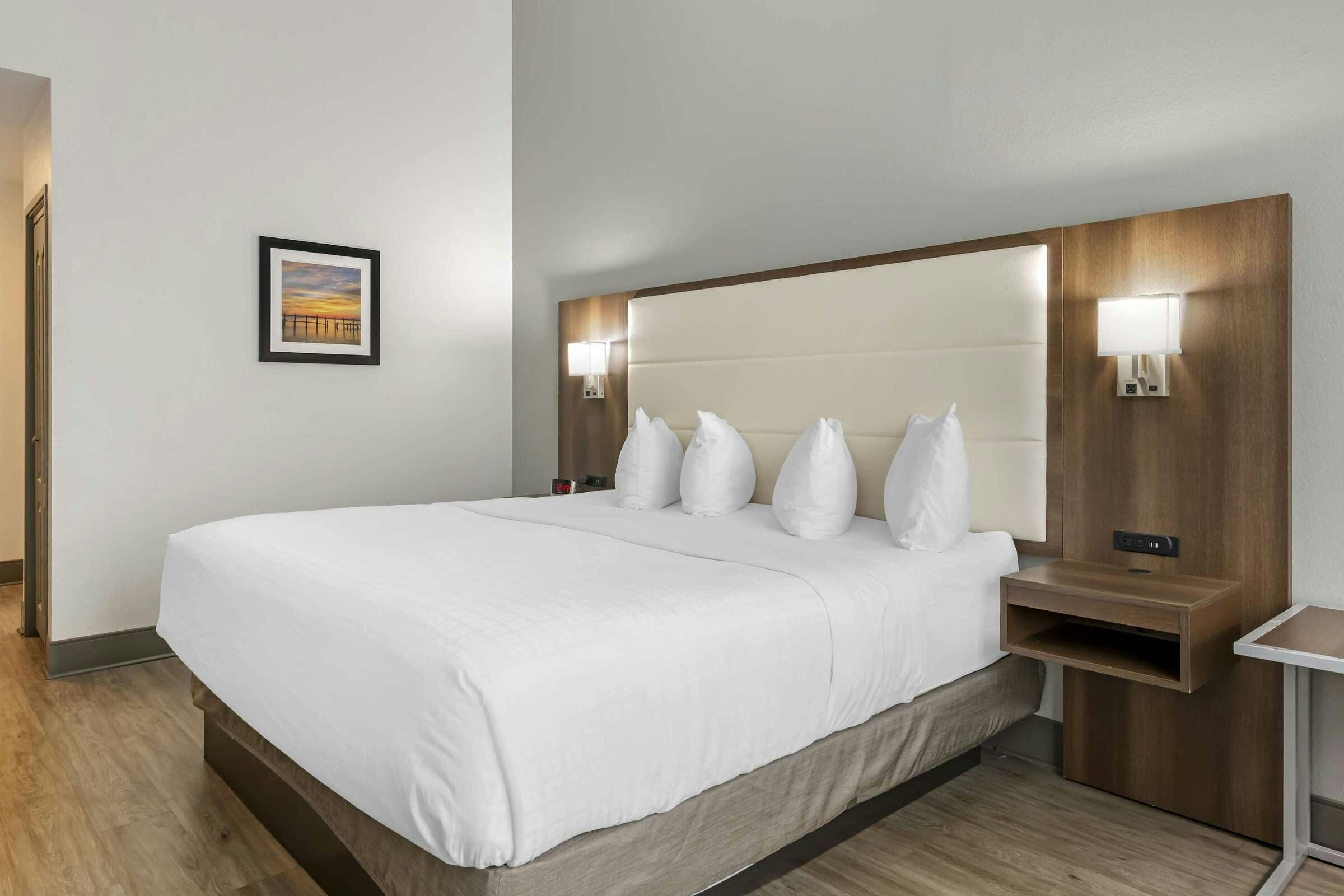 Hotel Best Western Plus First Coast Inn & Suites photo 1