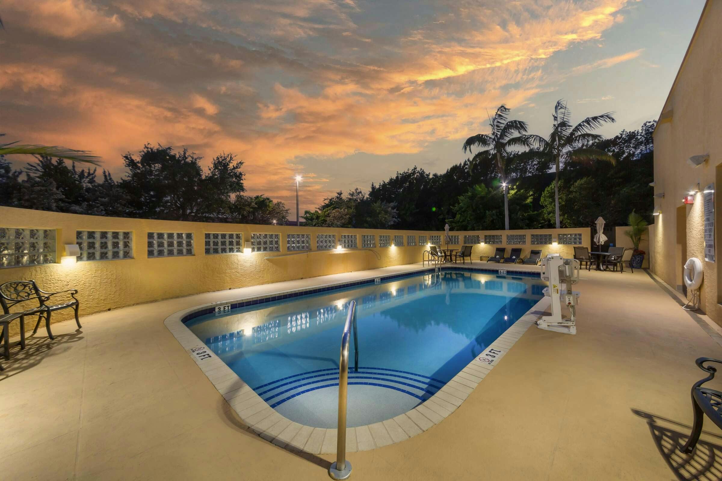 Hotel Best Western Plus Miami Executive Airport Hotel & Suites photo 3