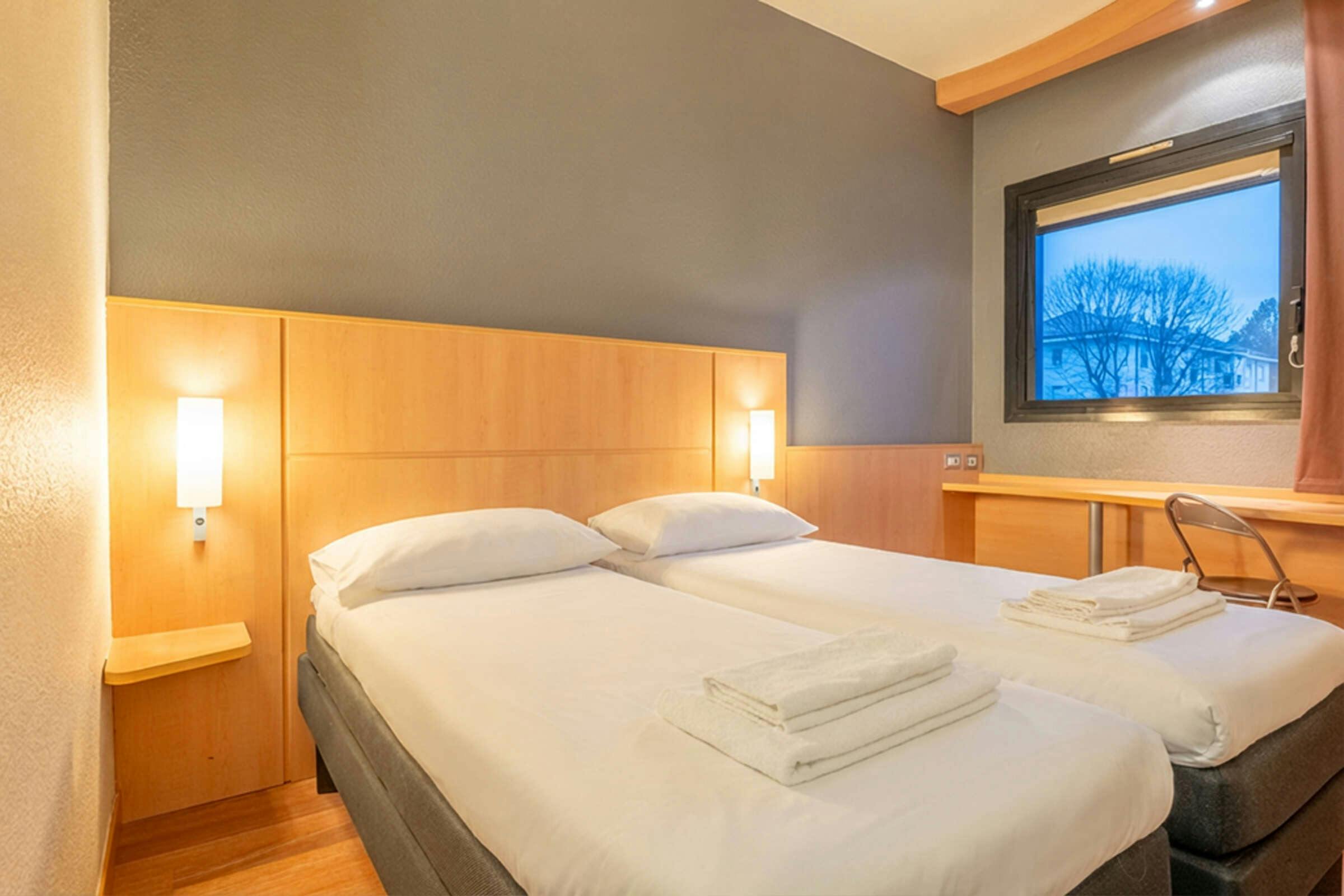 Hotel a&o Milano Ca Granda photo 3