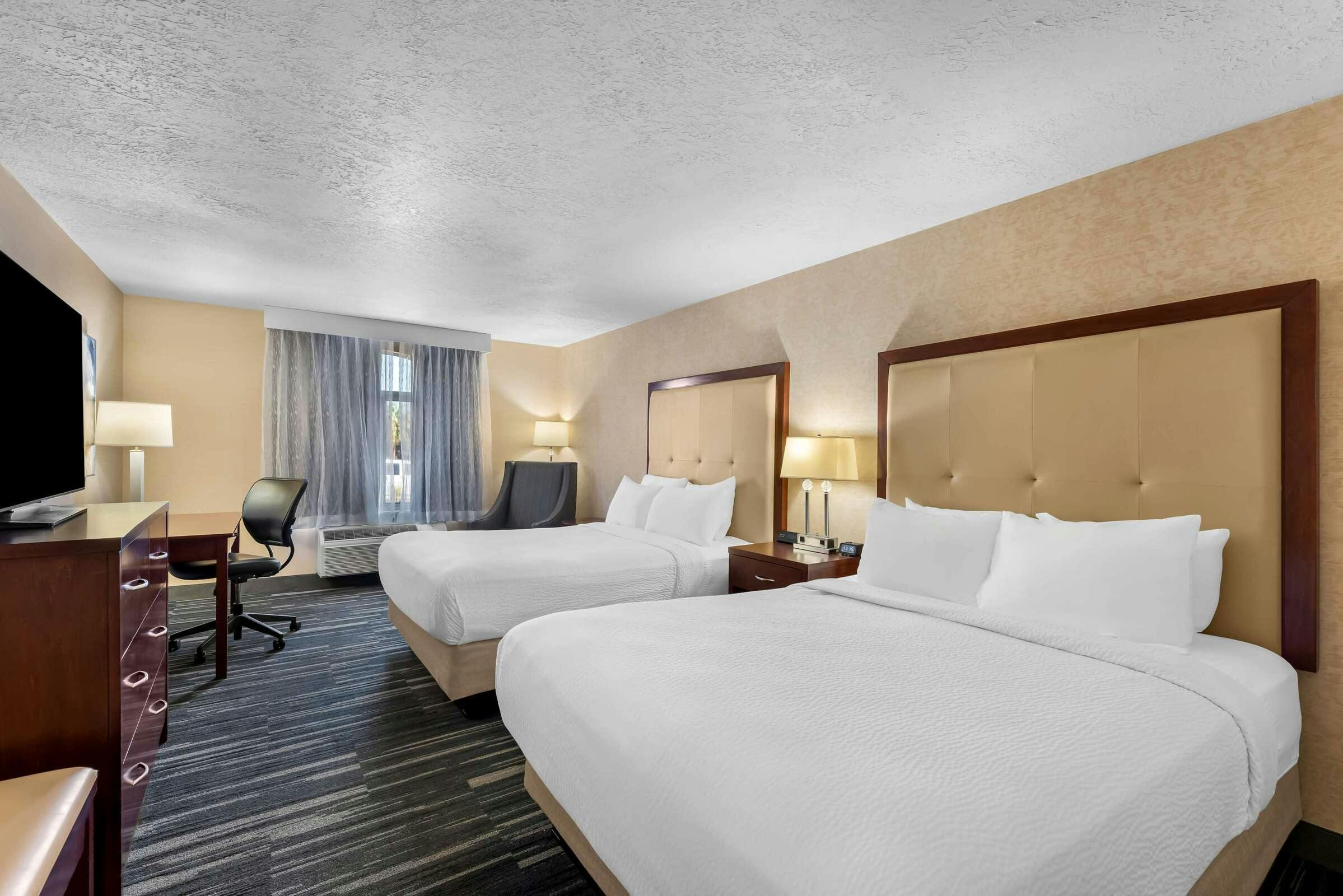 Hotel Best Western Plus Abbey Inn photo 3