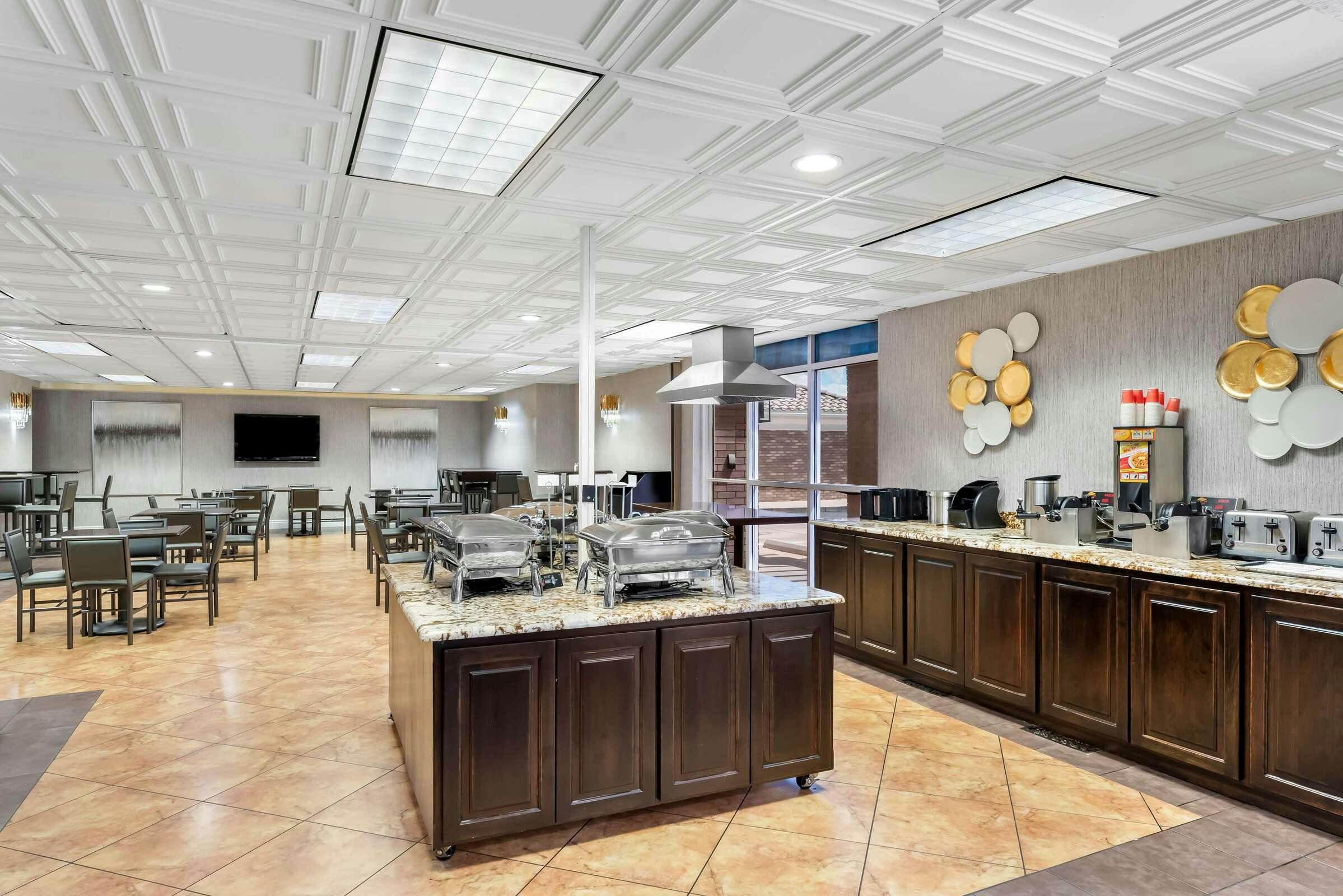 Hotel Best Western Plus Abbey Inn photo 4