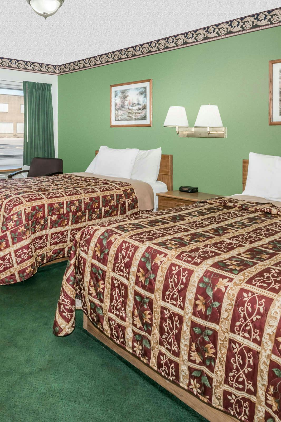 Hotel Knights Inn Ottawa photo 3