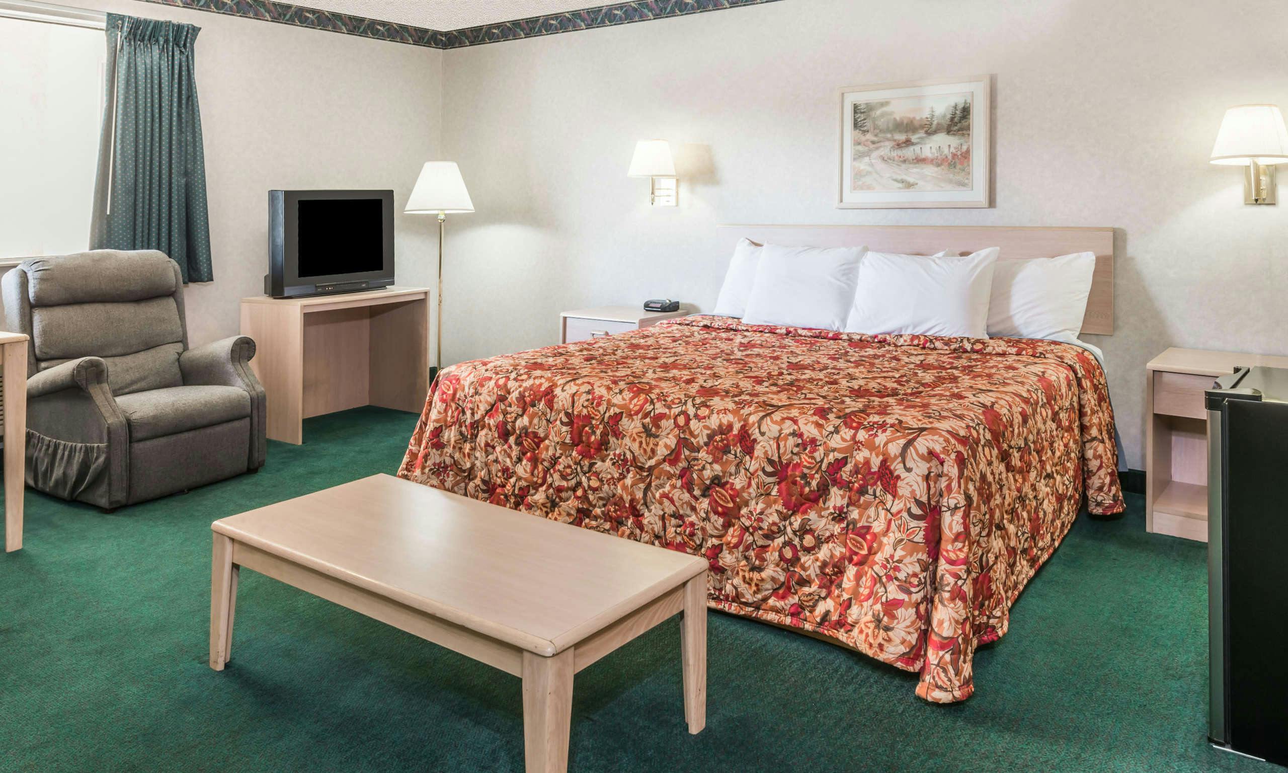 Knights Inn Ottawa