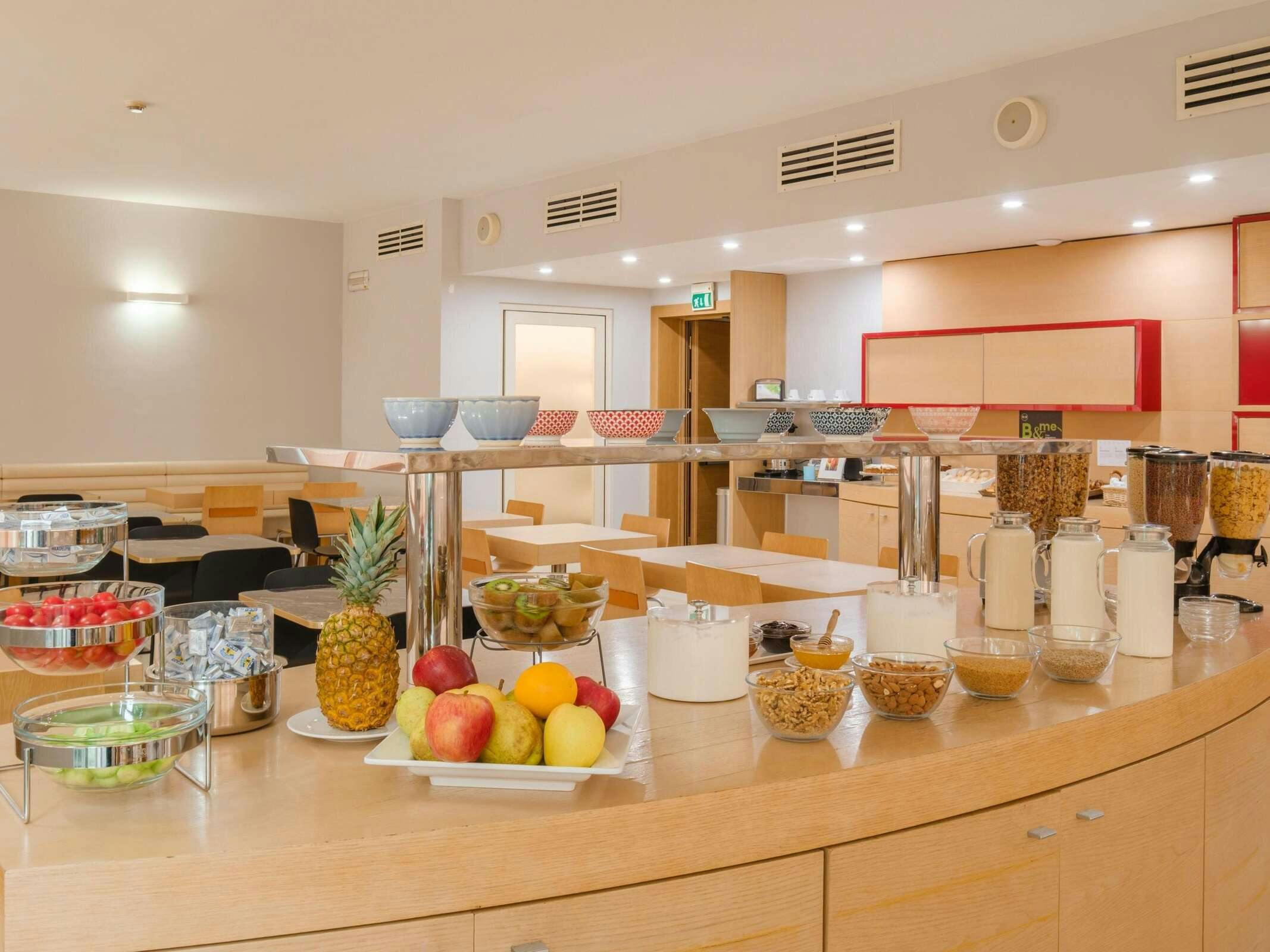 Hotel B&B HOTEL Reggio Emilia Remilia photo 1
