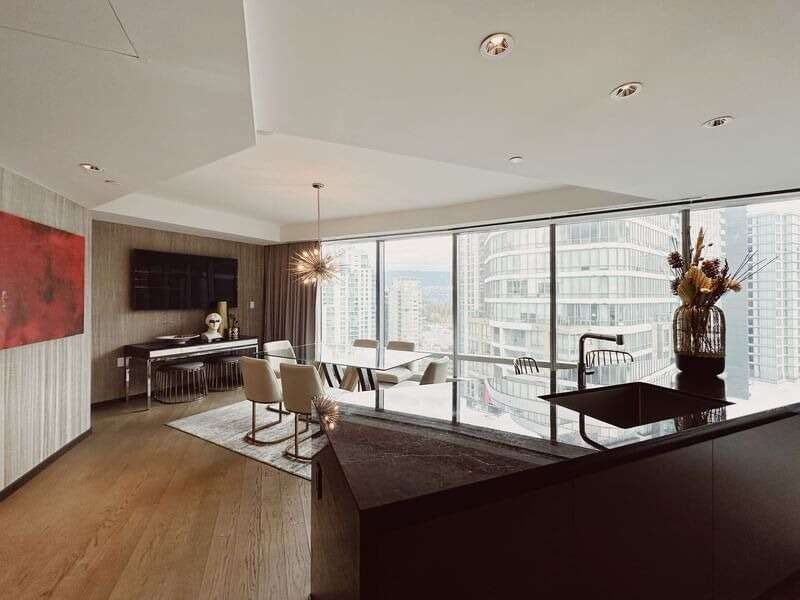 Paradox Vancouver