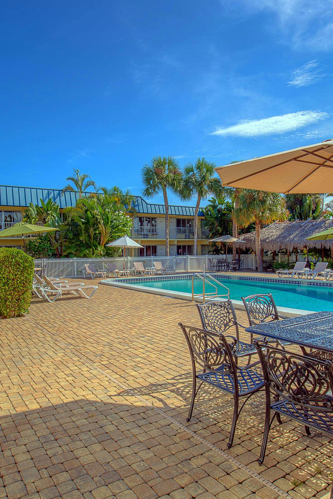 Hotel Naples Garden Inn photo 1