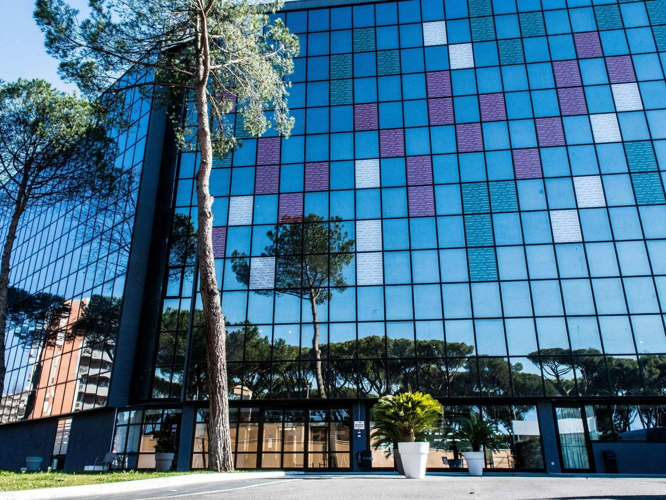 Hotel Mercure Roma Cinecittà photo 2