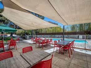 Hotel Mercure Aix En Provence La Duranne Gare Tgv photo 2
