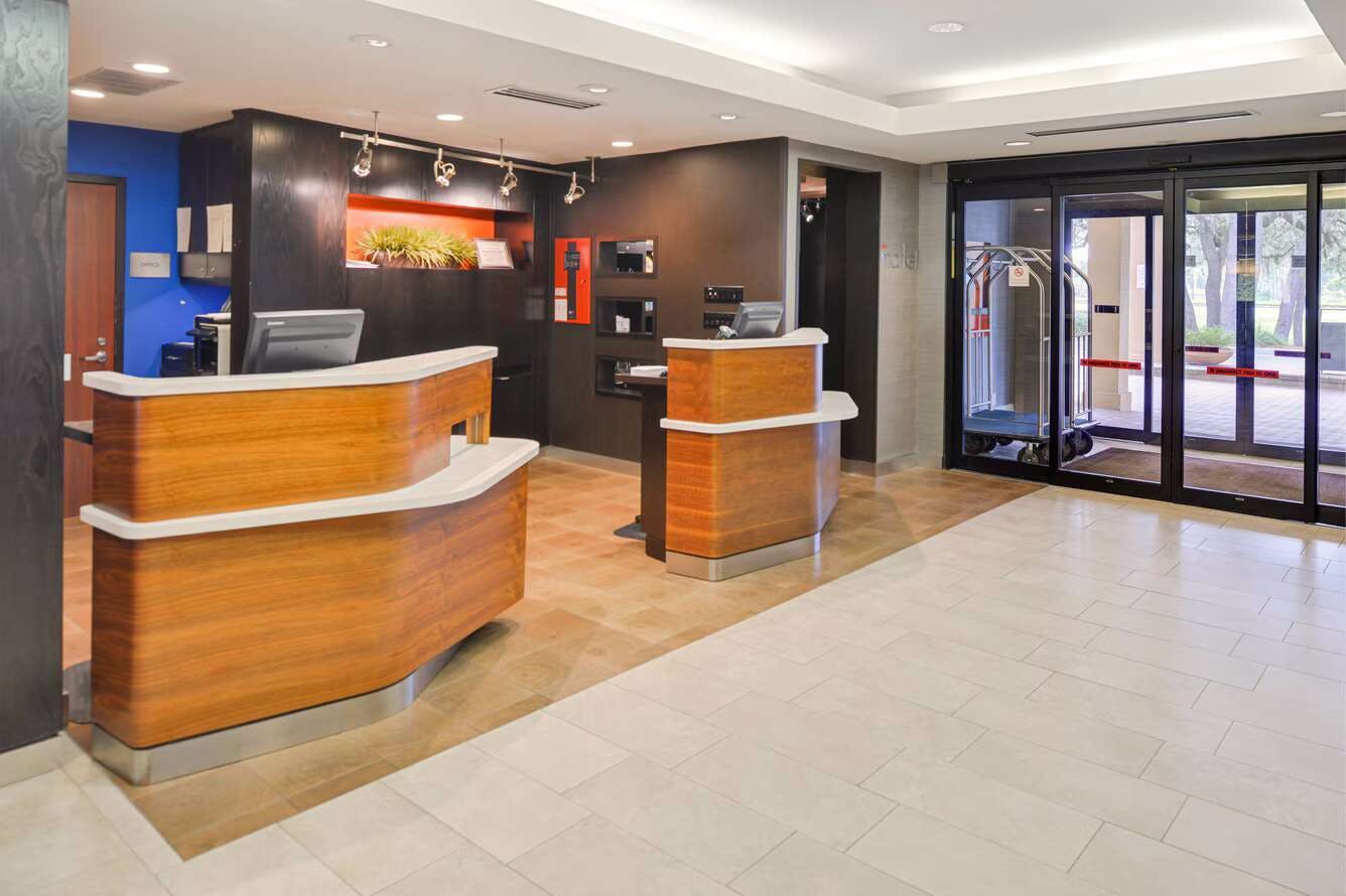 Hotel Courtyard by Marriott Tampa North/I-75 Fletcher photo 5