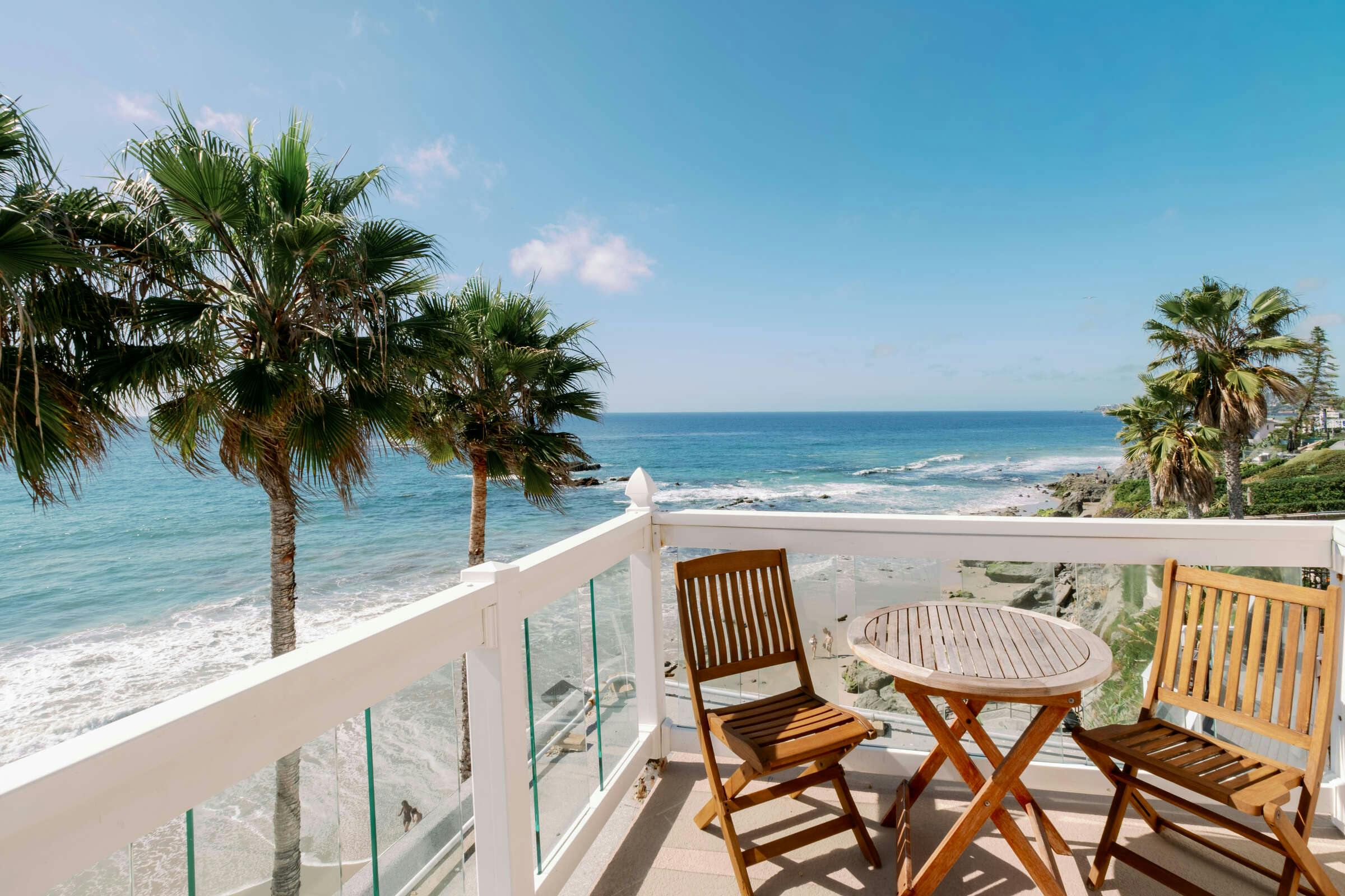 Hotel Capri Laguna on the Beach photo 2