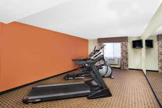Hotel Super 8 Clive IA photo 2