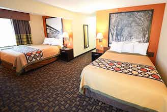 Hotel Super 8 Clive IA photo 4