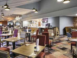 Hotel Novotel Manchester West photo 3