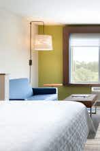 Hotel Holiday Inn Express & Suites Farmville photo 4