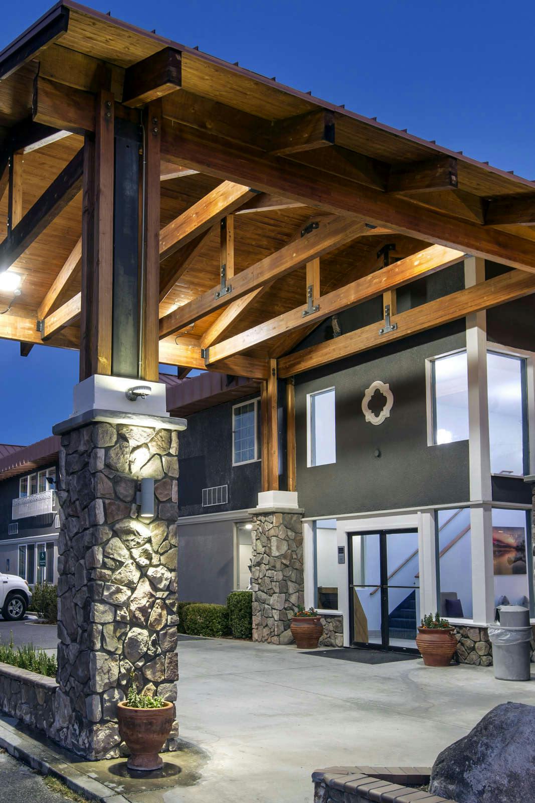 Hotel Cielo Hotel Bishop-Mammoth, an Ascend Hotel Collection Member photo 1